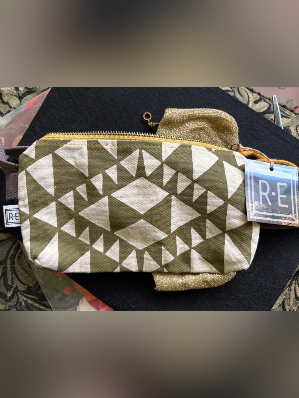 NWT Rachel Elise zip pouch wristlet in waxed canvas Geometric Aztec Pattern